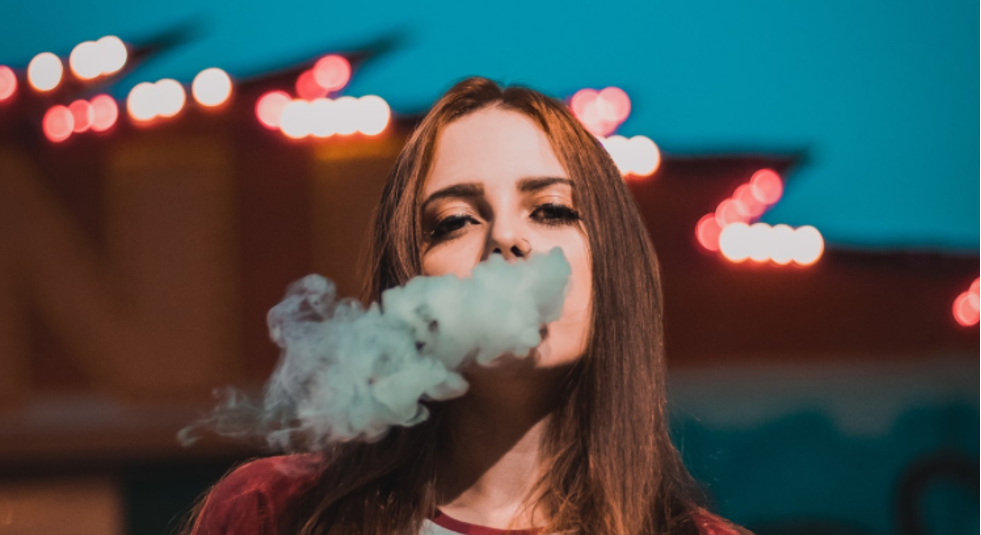 Vapour vs Smoke: What's the Difference? | RED Box Vape  Red Box Vape